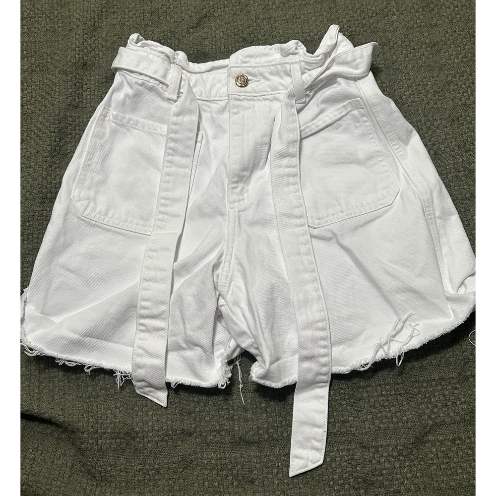 Zara White Shorts High Rise with Belt Size 4